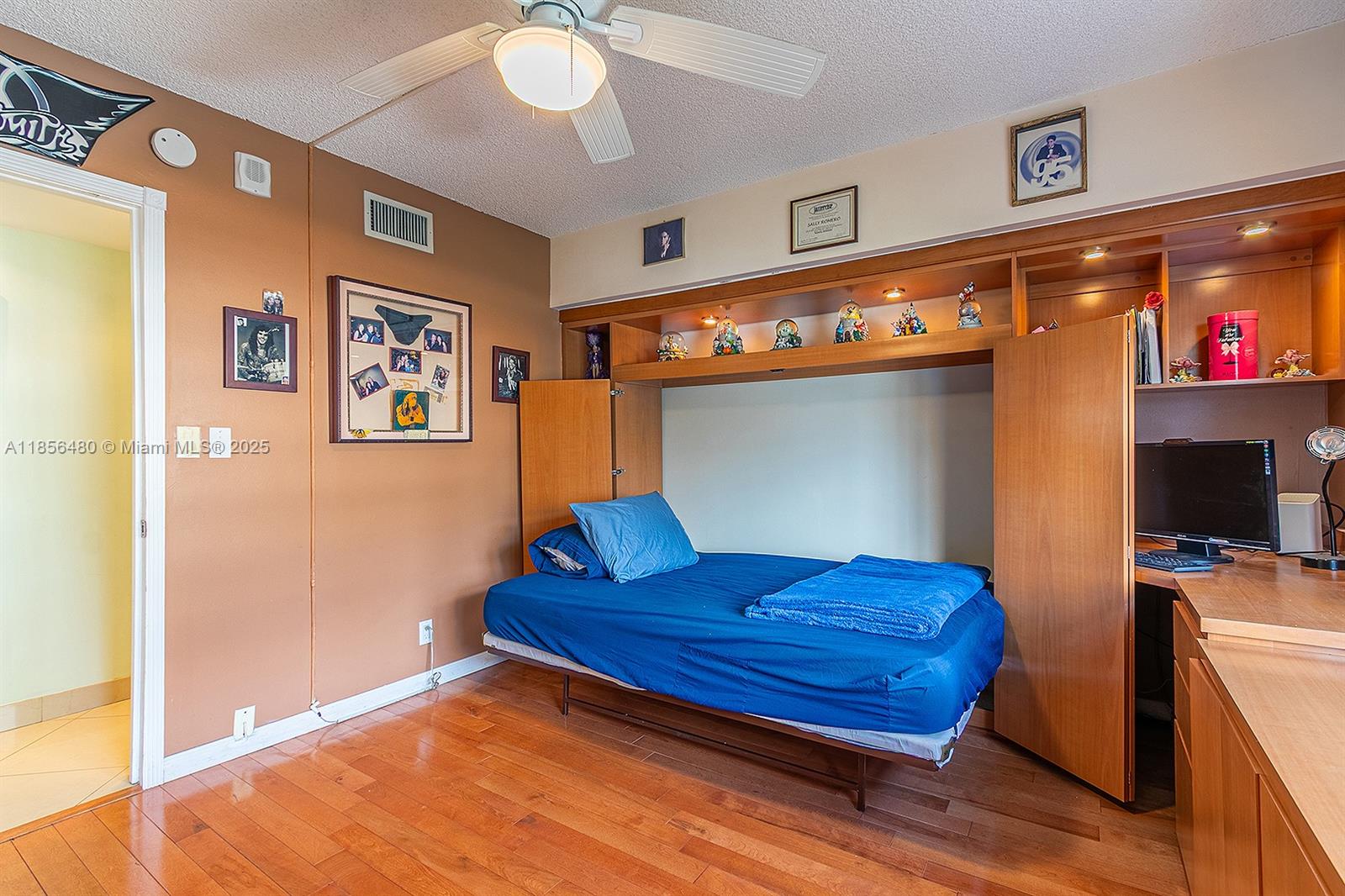 DORSEY ARMS CONDO - Residential