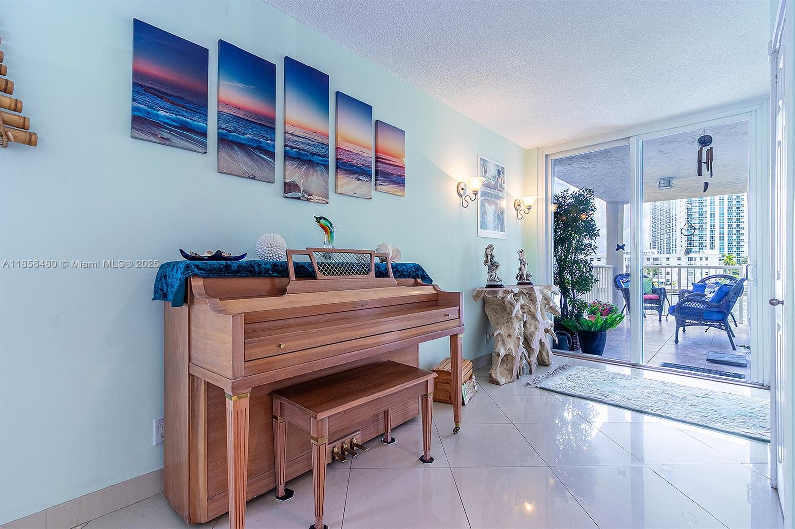 DORSEY ARMS CONDO - Residential