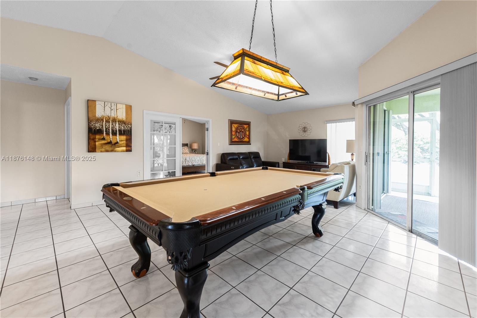 KEYS-GATE NO 1 - Residential