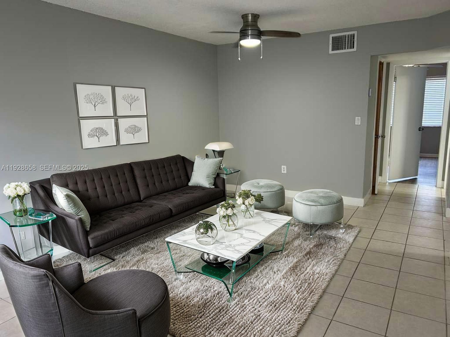 LAUDERDALE - Residential Lease