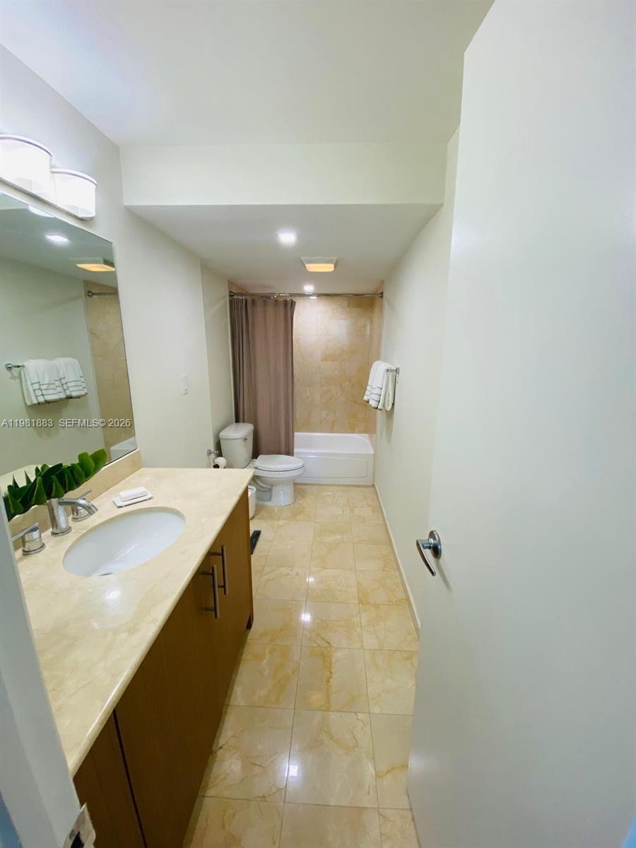 HARBOUR HOUSE - Residential Lease