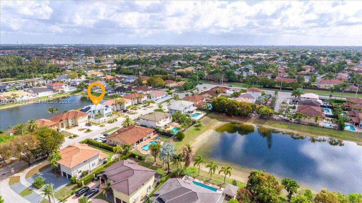 PARK LAKES BY THE MEADOWS - Residential