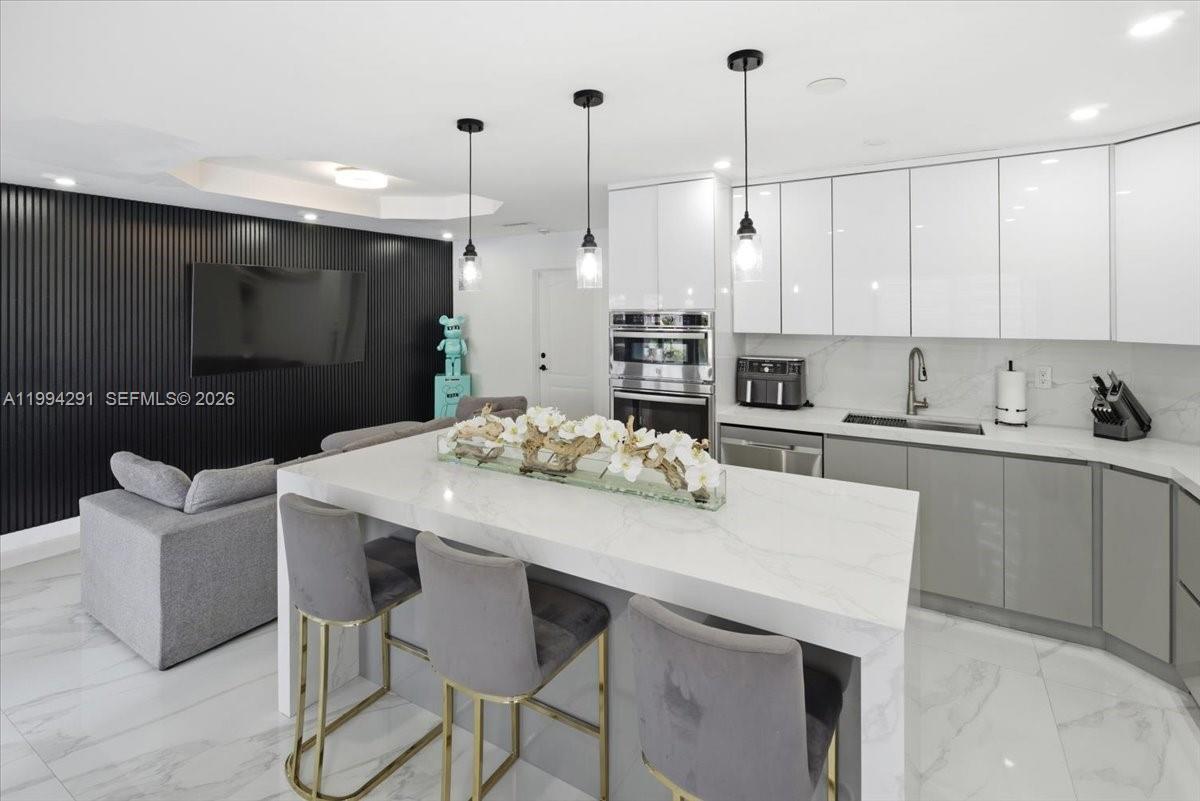 PARK LAKES BY THE MEADOWS - Residential