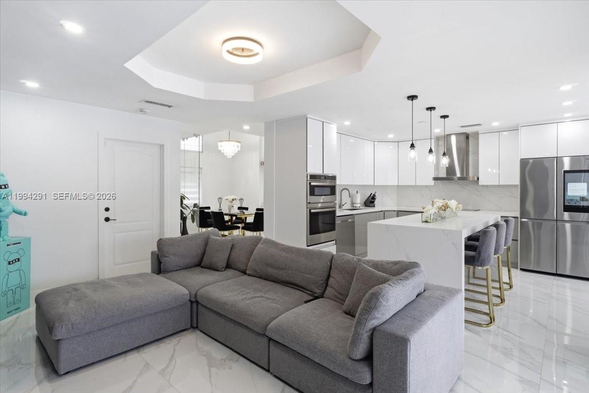 PARK LAKES BY THE MEADOWS - Residential