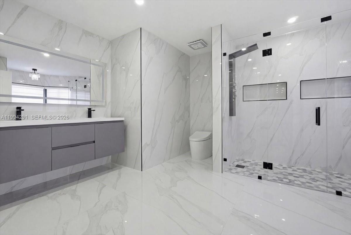 PARK LAKES BY THE MEADOWS - Residential