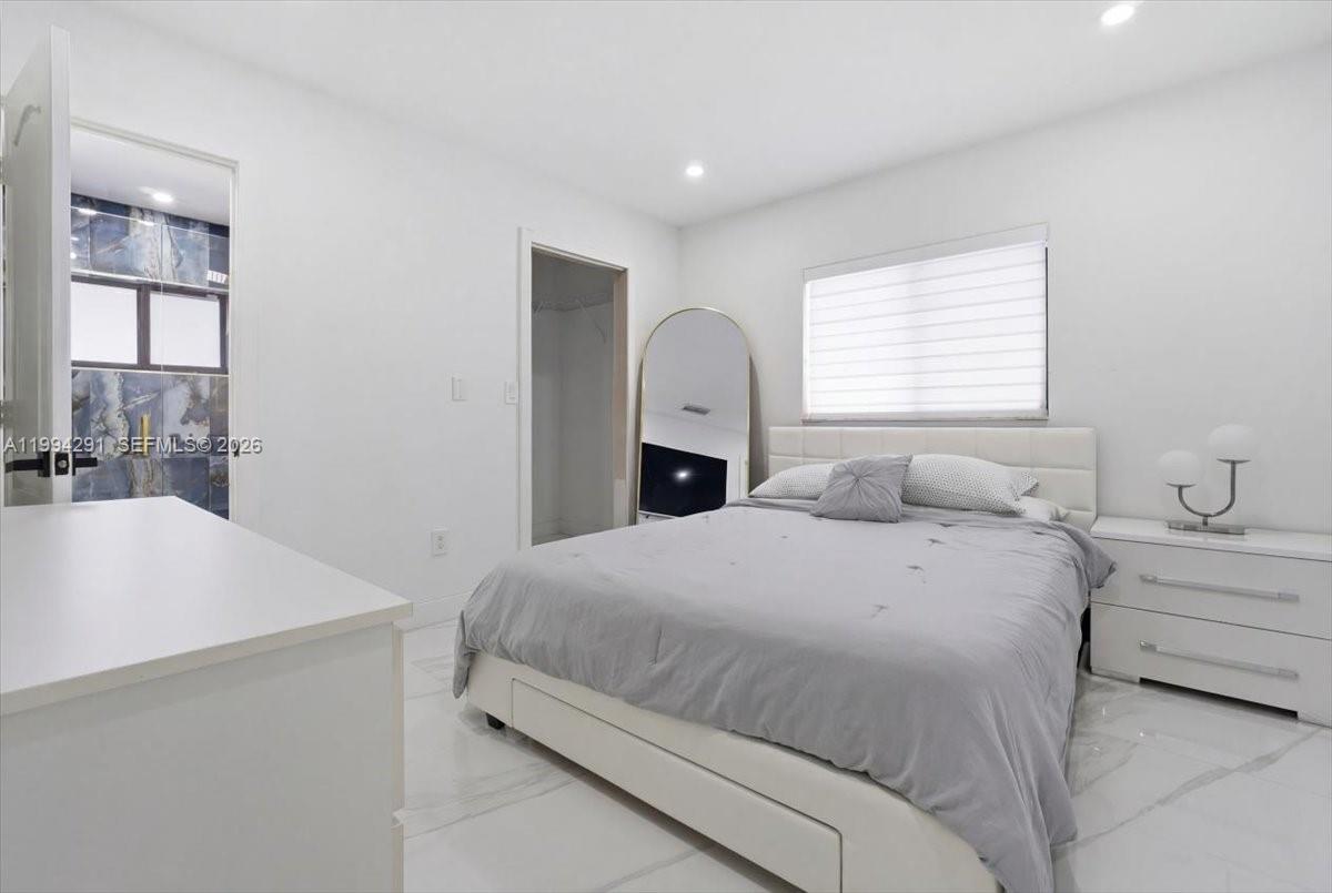 PARK LAKES BY THE MEADOWS - Residential