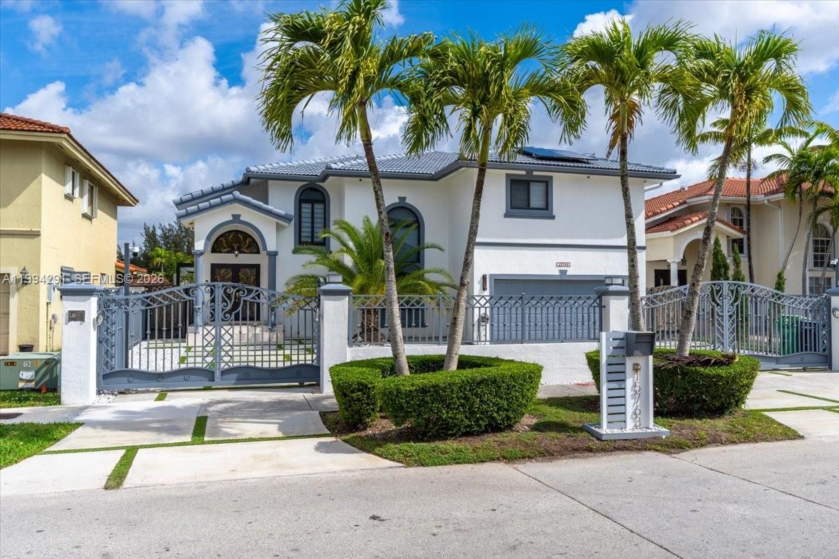 PARK LAKES BY THE MEADOWS - Residential