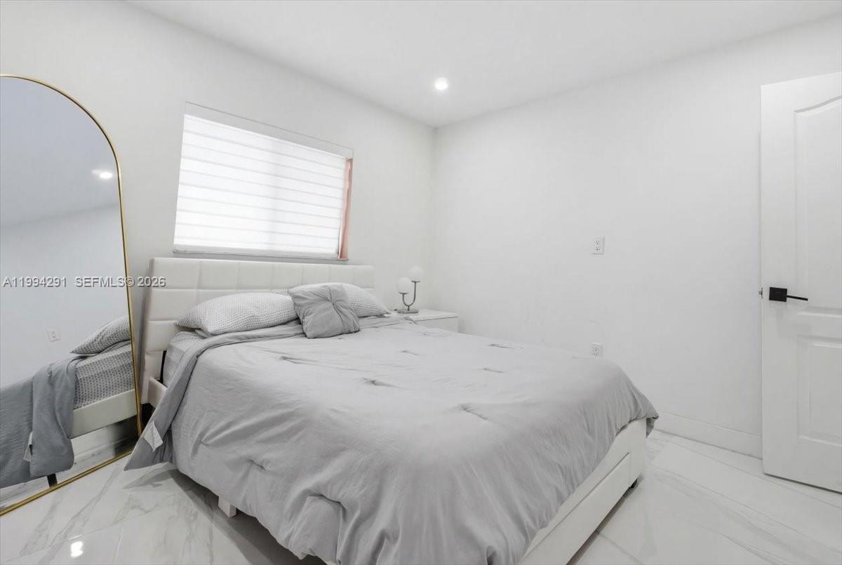 PARK LAKES BY THE MEADOWS - Residential