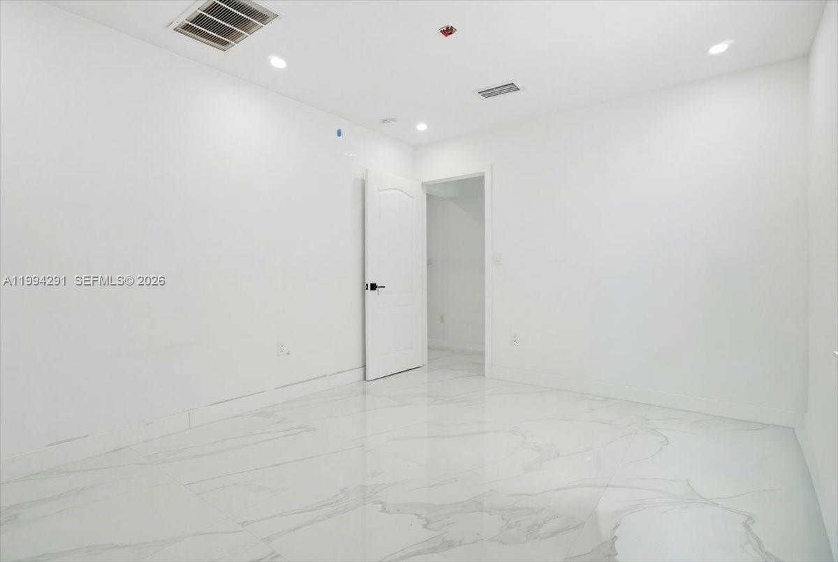 PARK LAKES BY THE MEADOWS - Residential