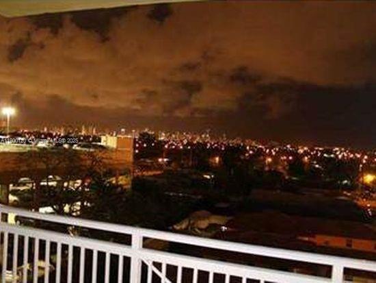 DA VINCI ON DOUGLAS CONDO - Residential Lease