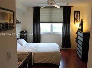 DA VINCI ON DOUGLAS CONDO - Residential Lease