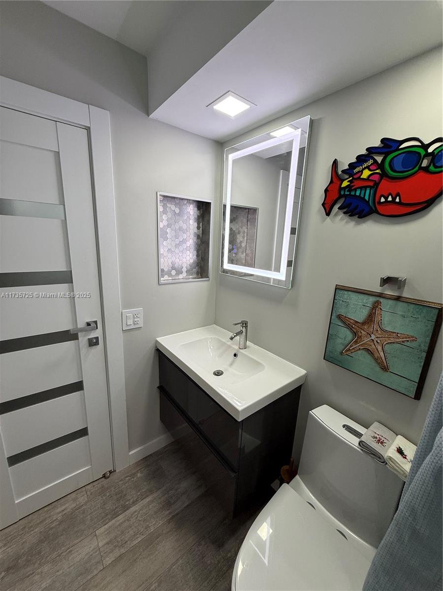 EMBARCADERO CONDO - Residential
