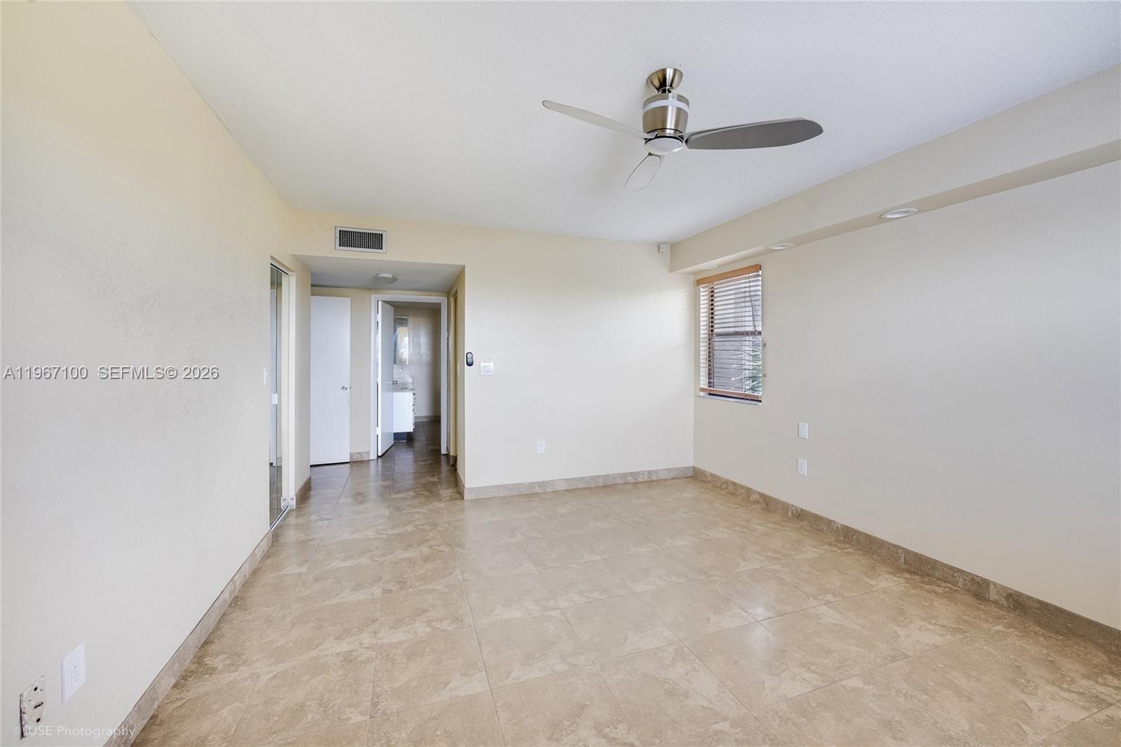 SUMMERTREE VILG CALIF CL - Residential