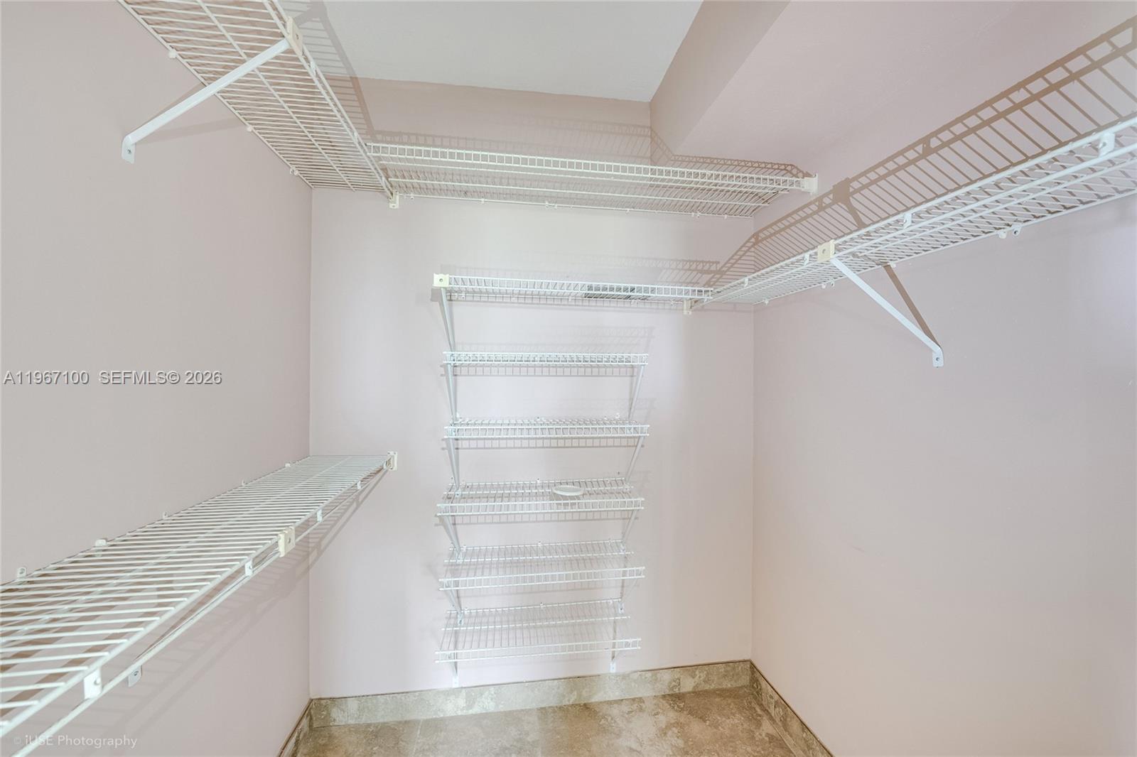 SUMMERTREE VILG CALIF CL - Residential