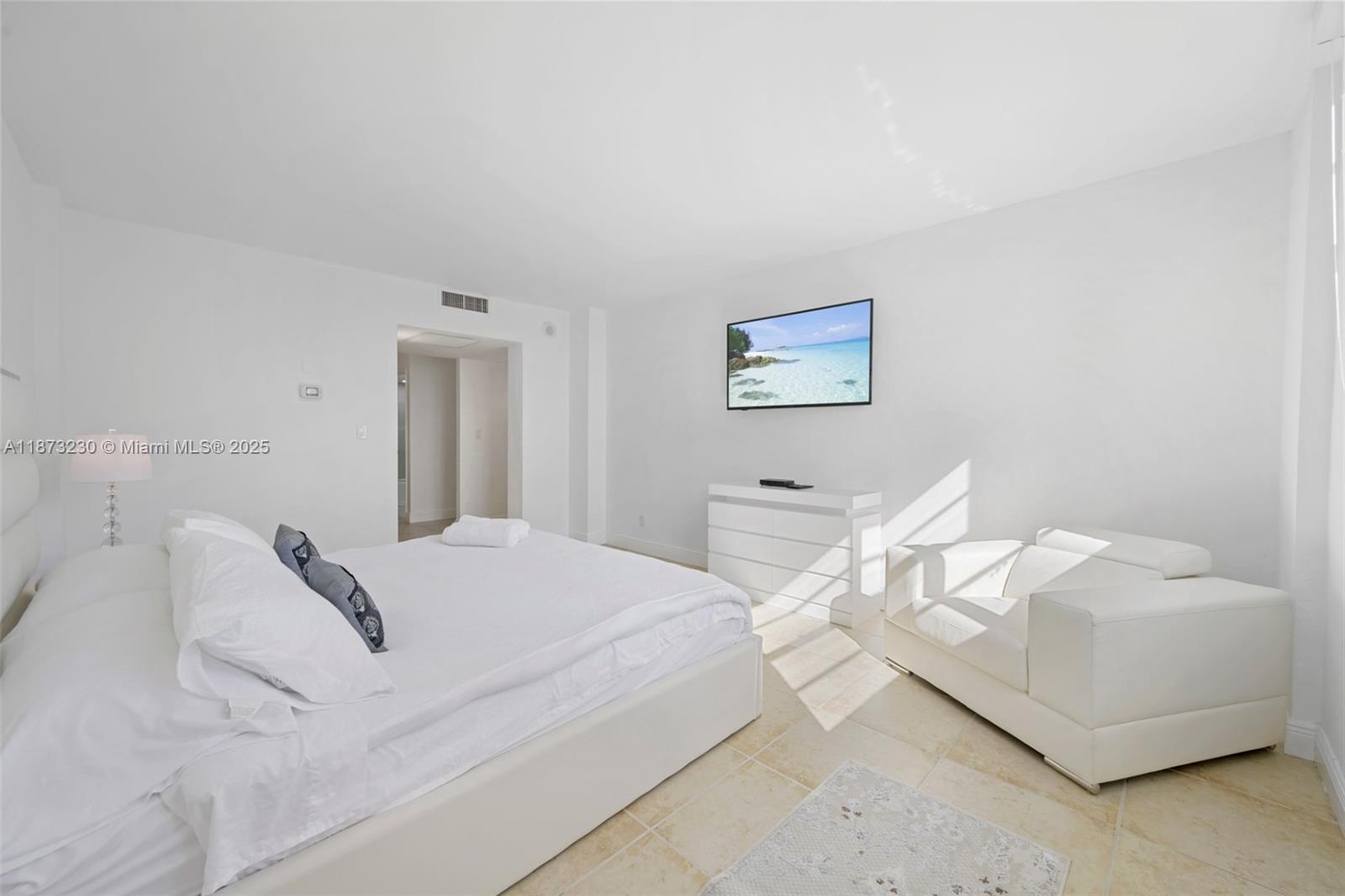 OCEAN RESERVE CONDO - Residential Lease