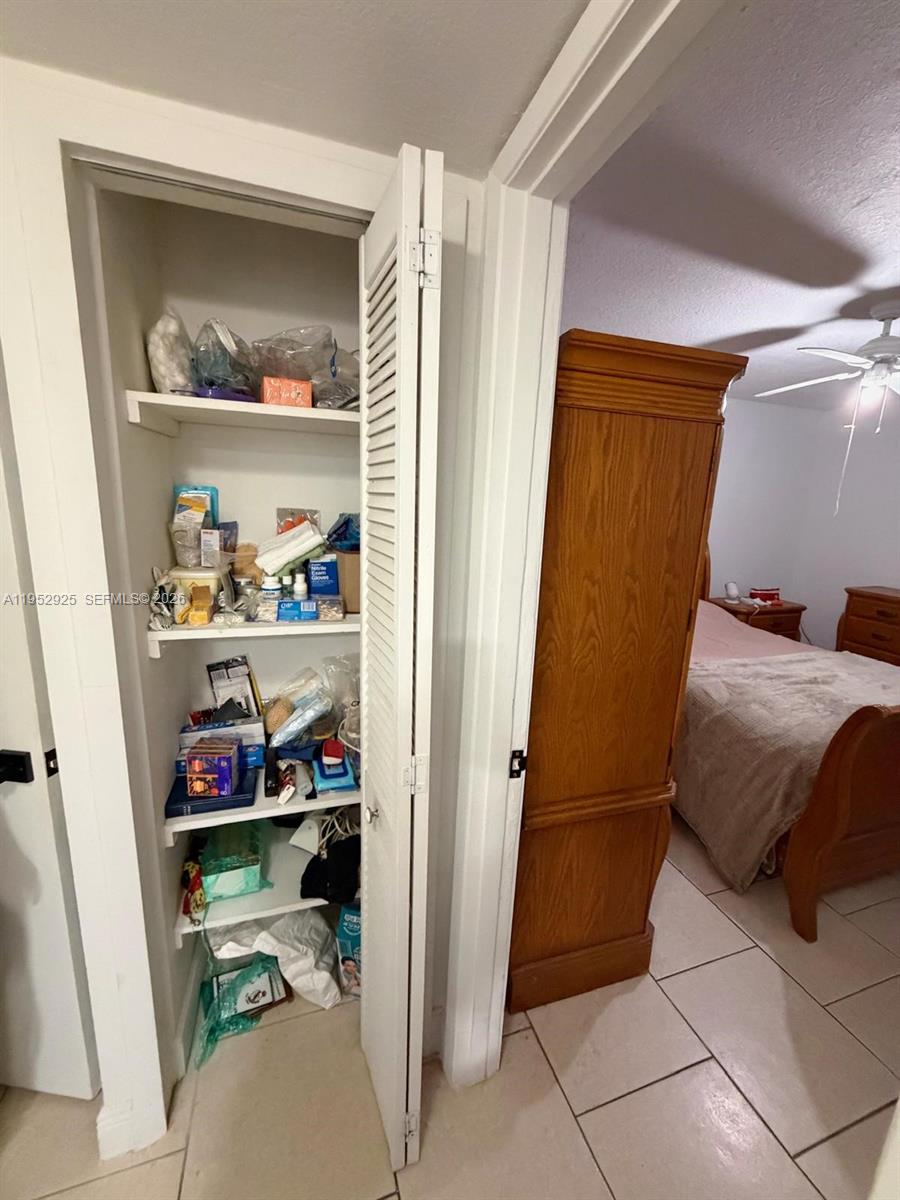 THE GREENS CONDO - Residential