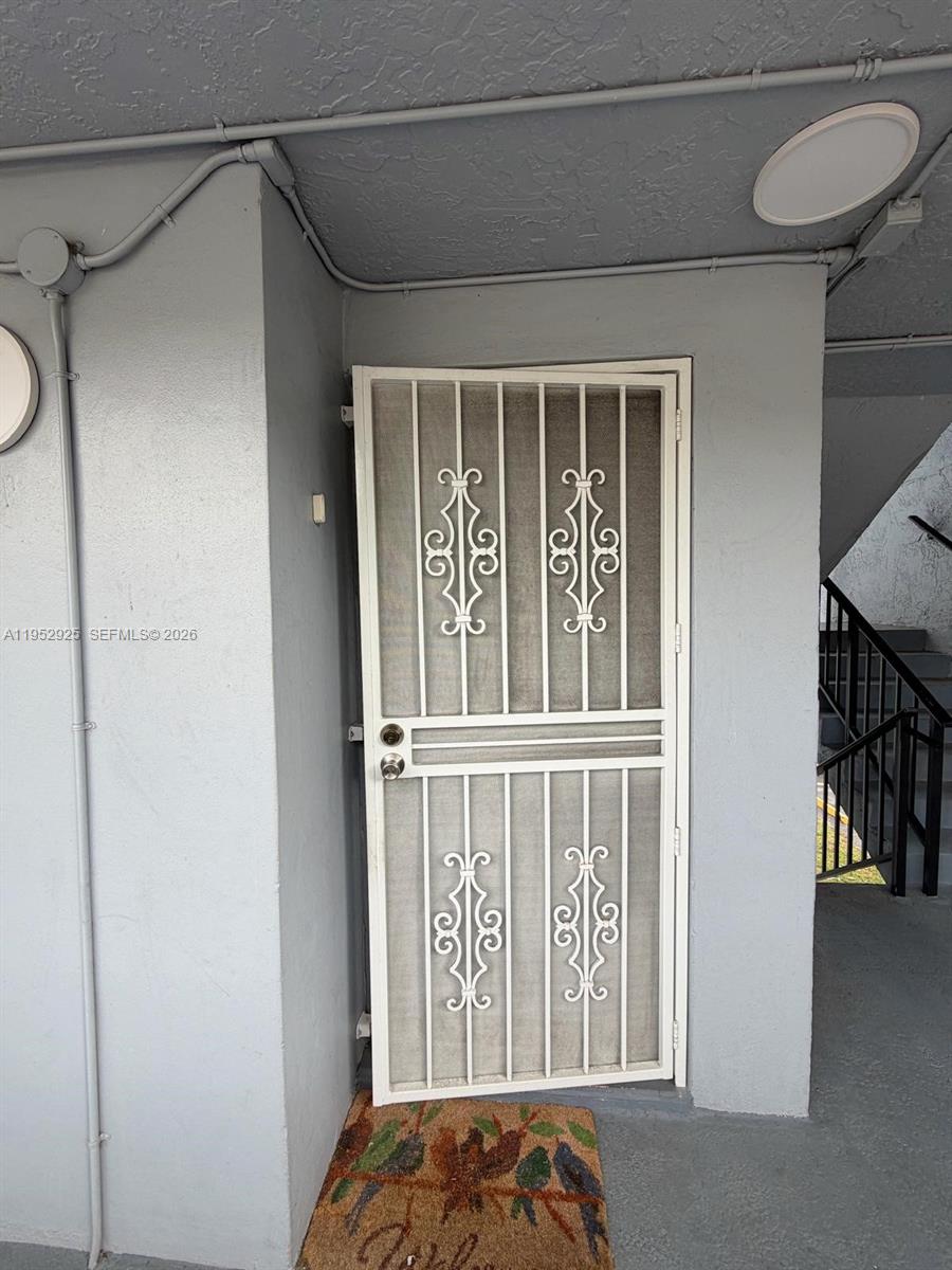 THE GREENS CONDO - Residential