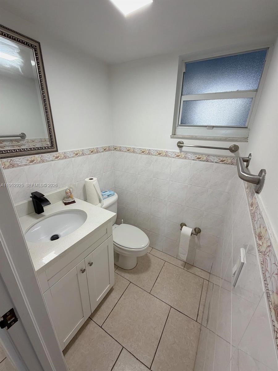 THE GREENS CONDO - Residential