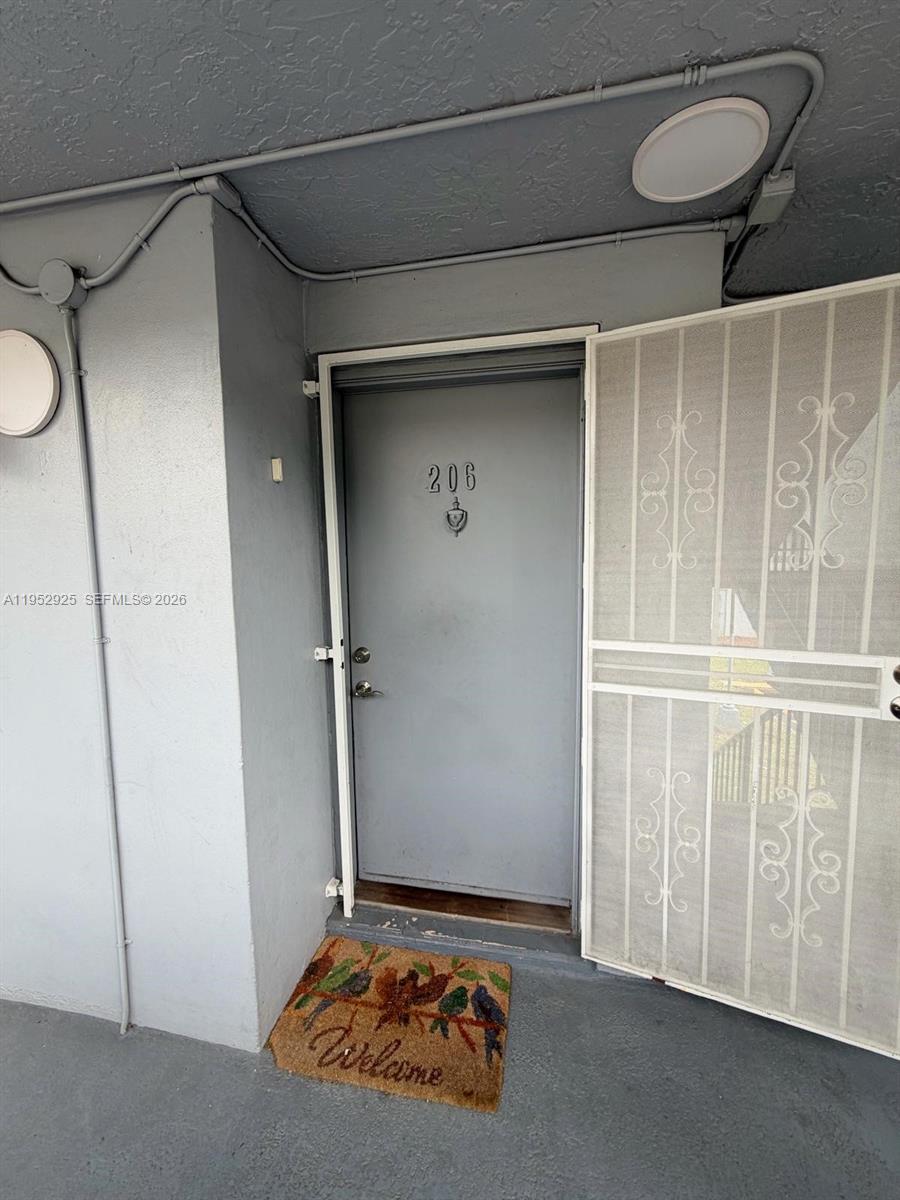 THE GREENS CONDO - Residential