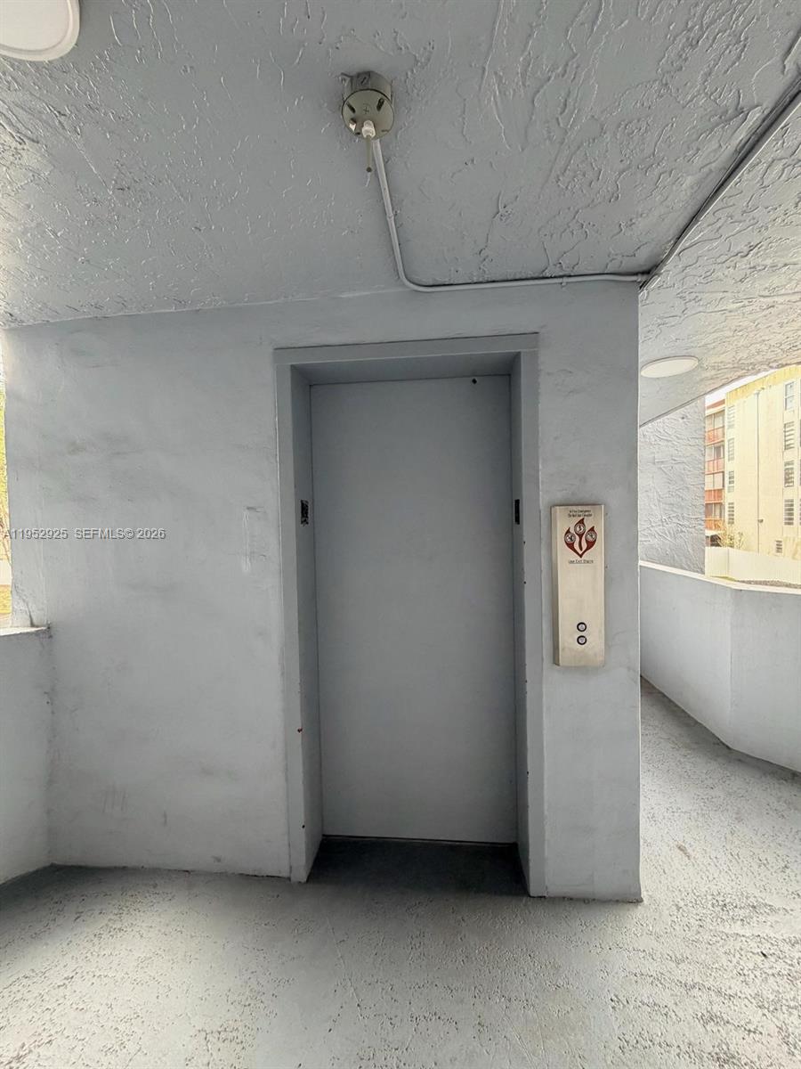 THE GREENS CONDO - Residential