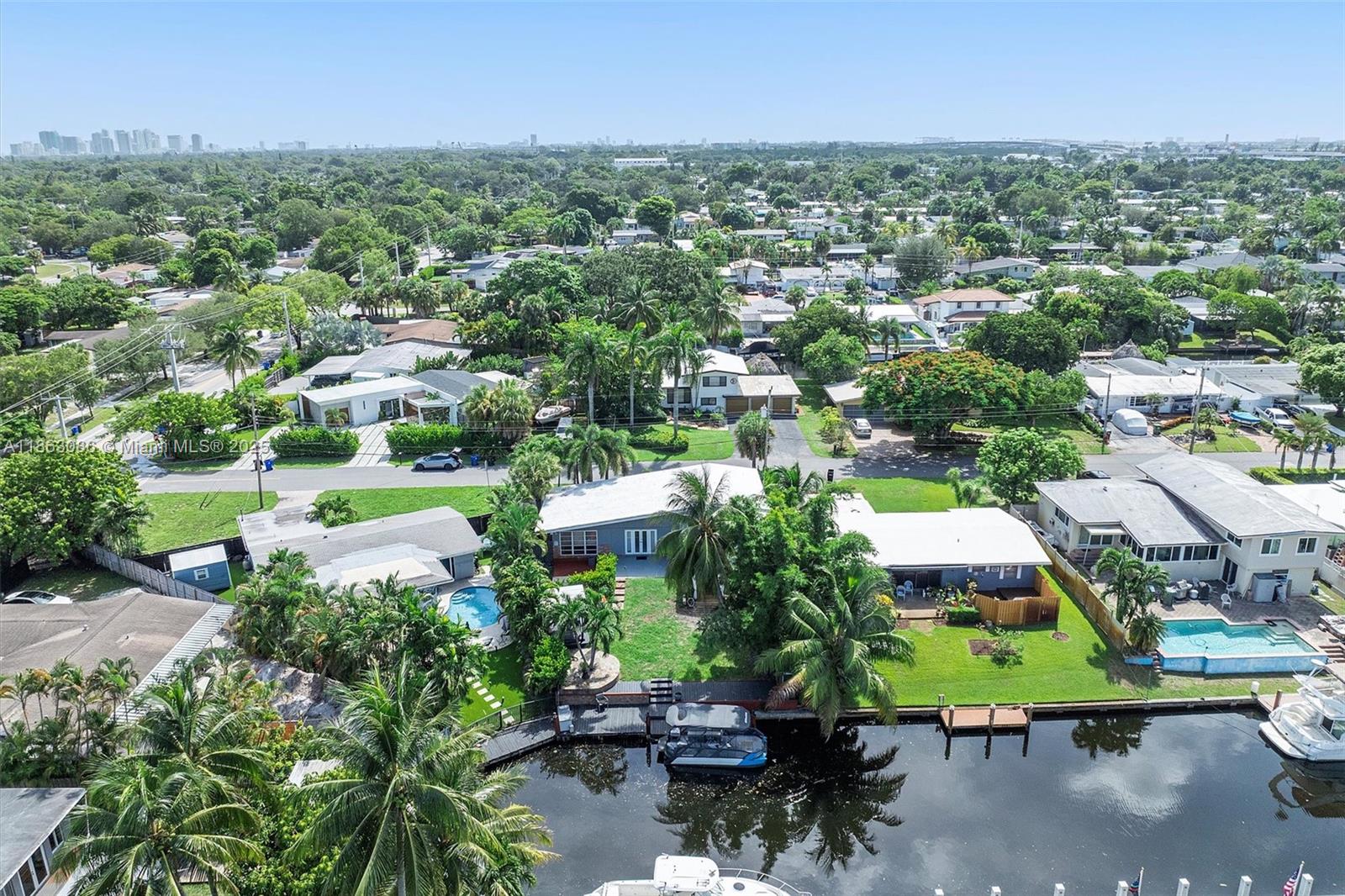 LAUDERDALE ISLES NO 2-BLK - Residential Lease