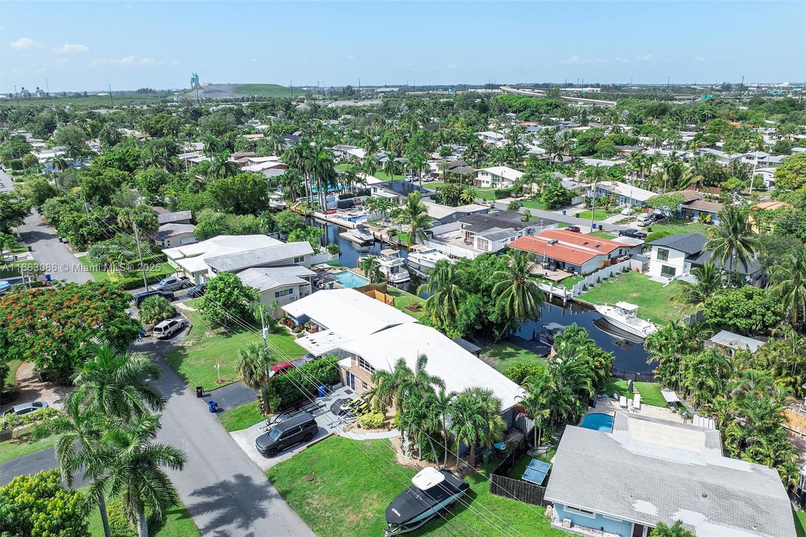 LAUDERDALE ISLES NO 2-BLK - Residential Lease