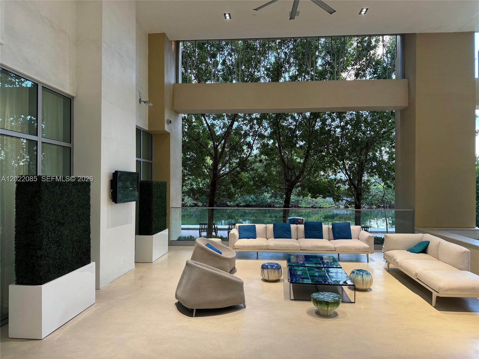 PARQUE TOWERS CONDO - Residential