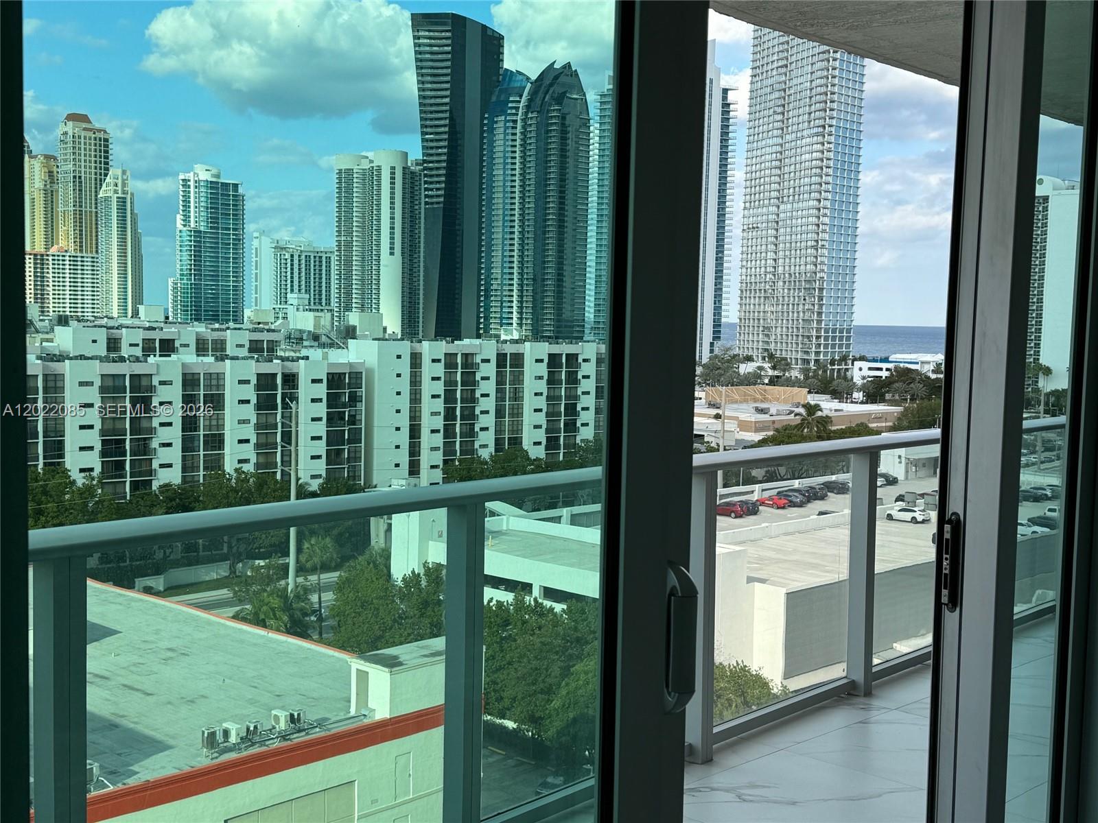 PARQUE TOWERS CONDO - Residential