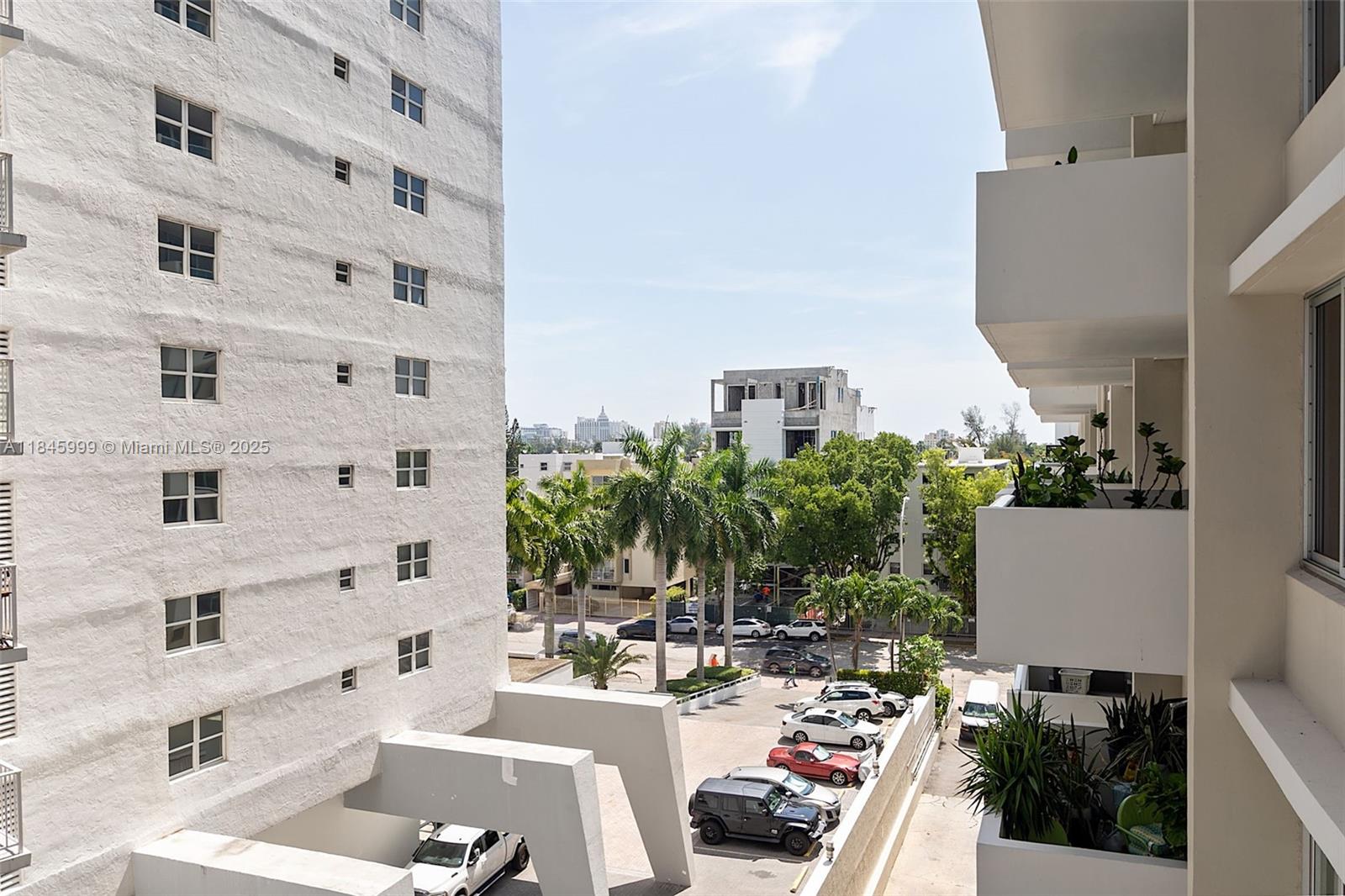 MIRADOR 1200 CONDO - Residential