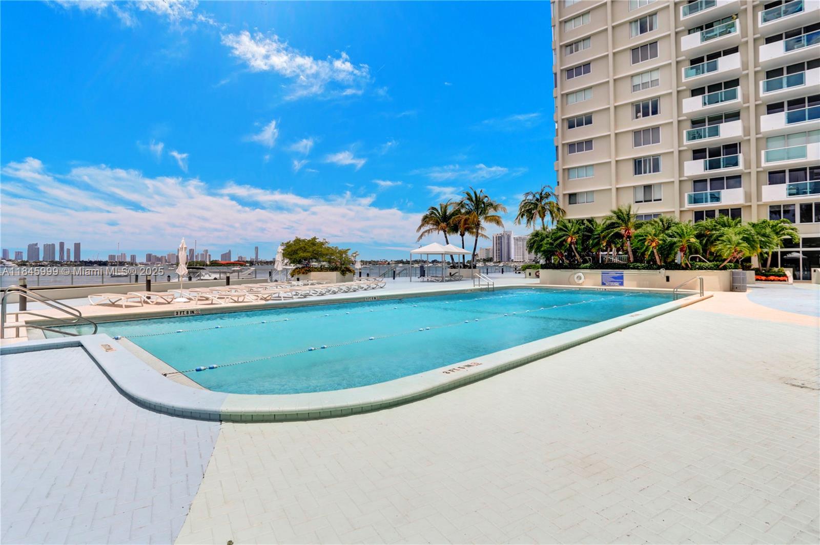 MIRADOR 1200 CONDO - Residential