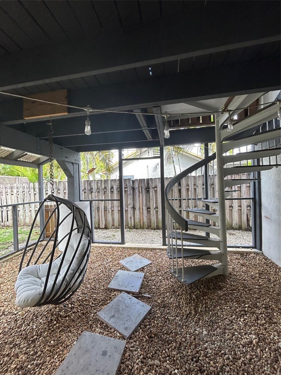 OAKLAND PARK SECOND ADD - Residential Lease