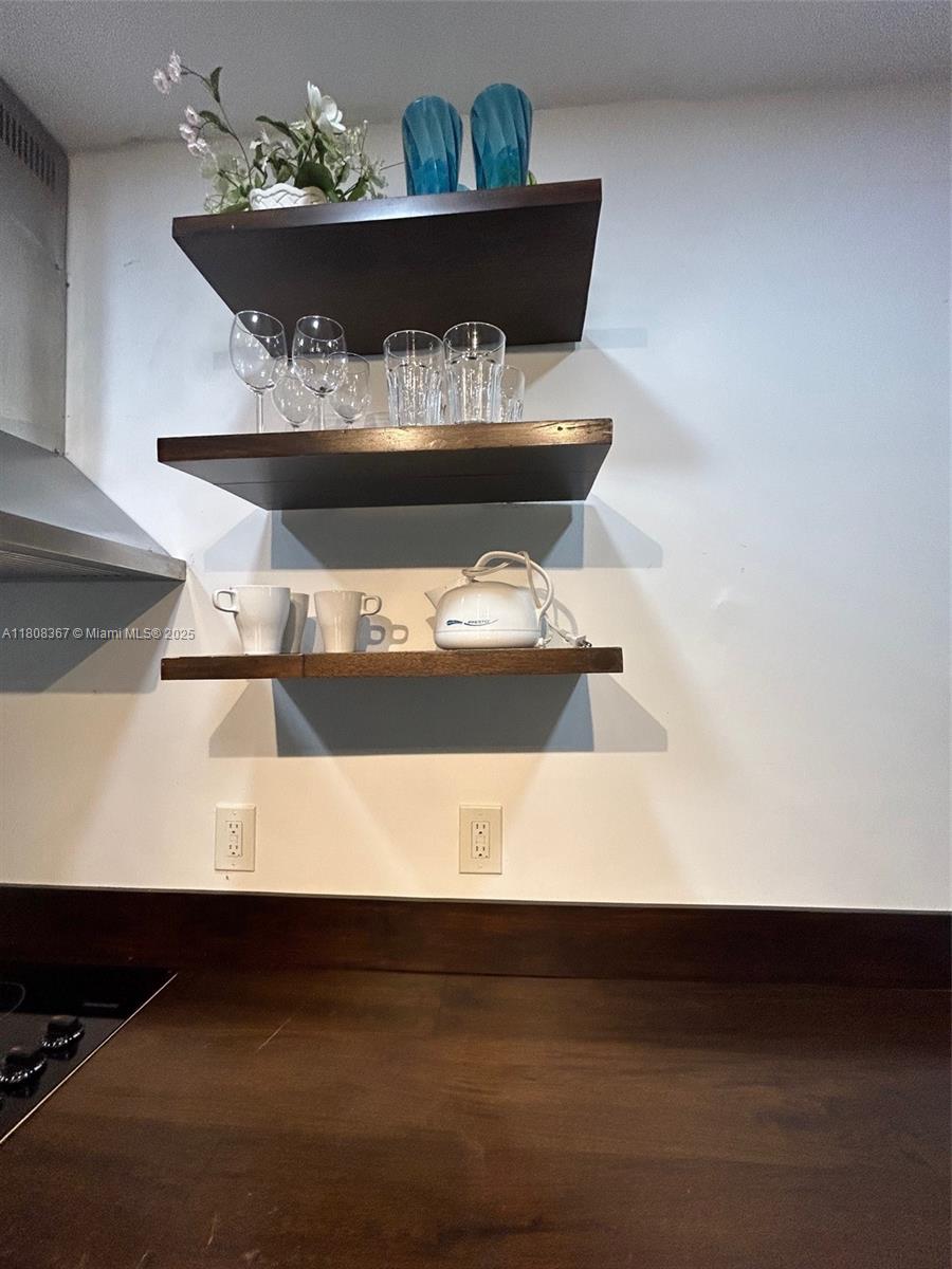 OAKLAND PARK SECOND ADD - Residential Lease