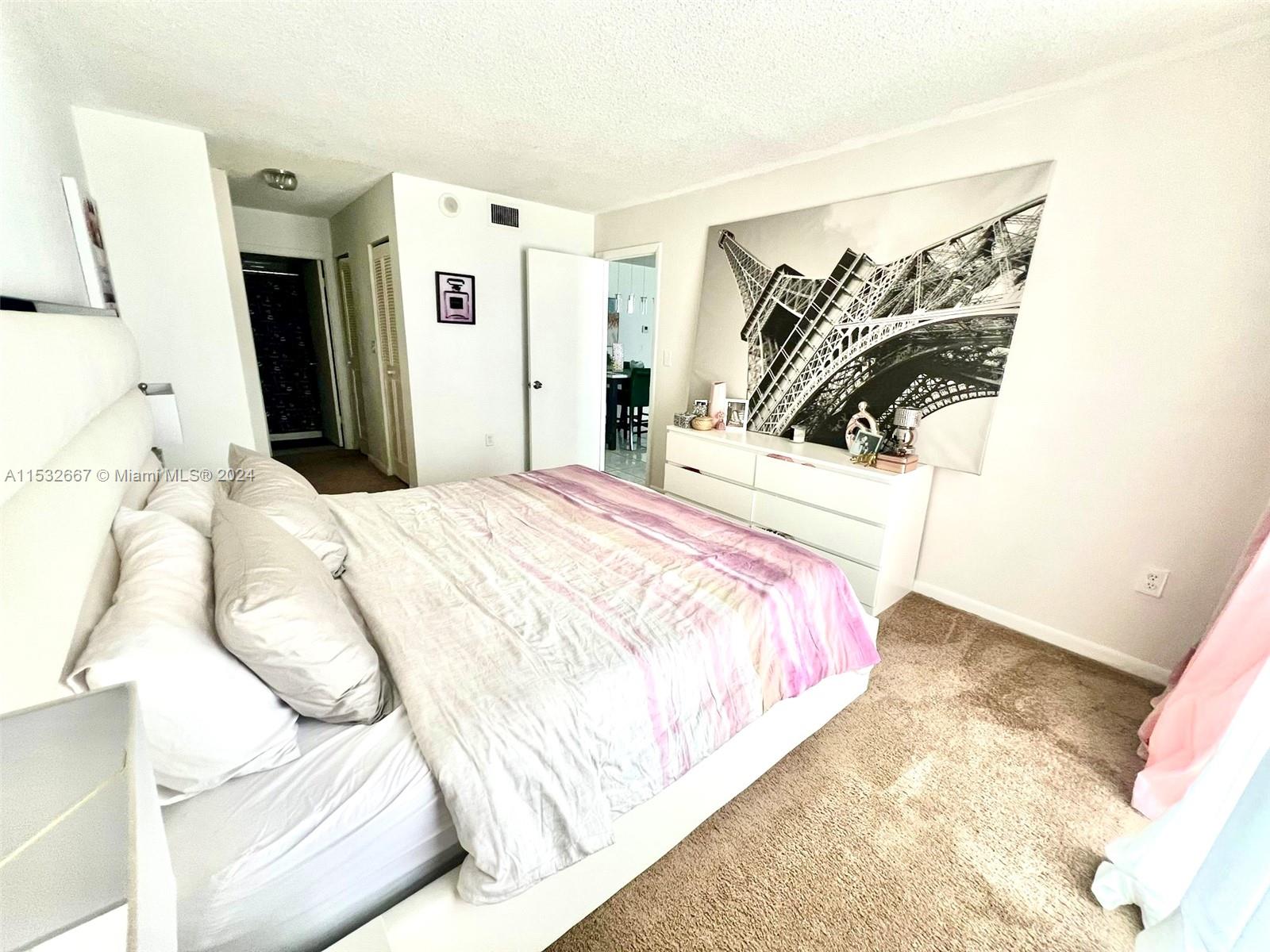 WILSHIRE CONDO - Residential