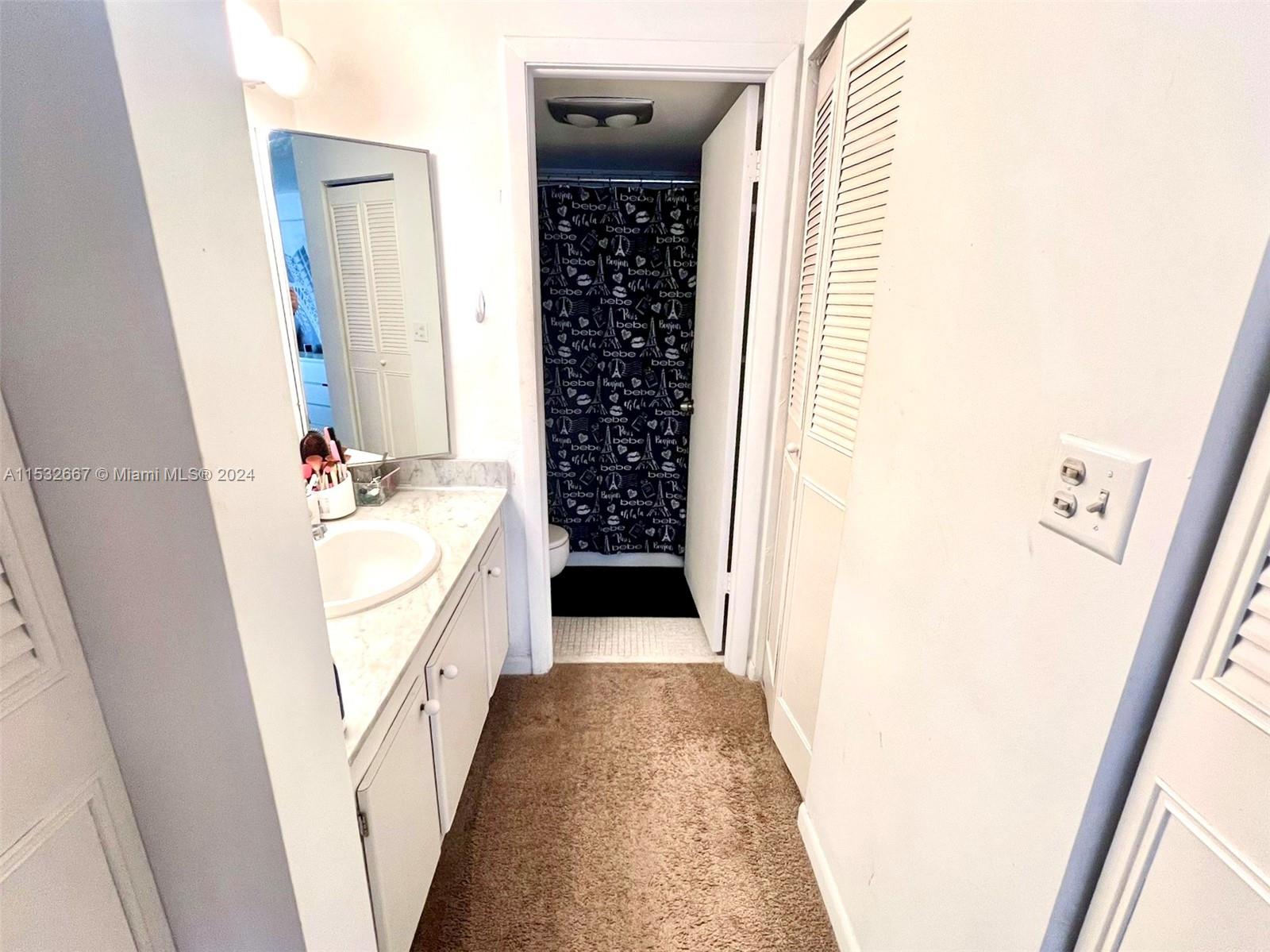 WILSHIRE CONDO - Residential