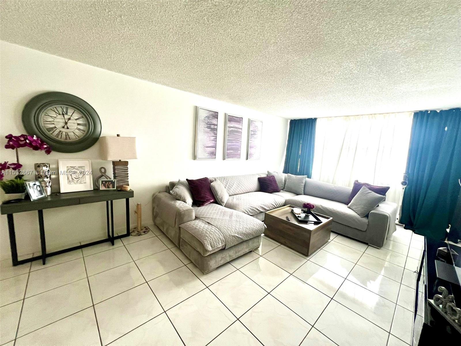WILSHIRE CONDO - Residential