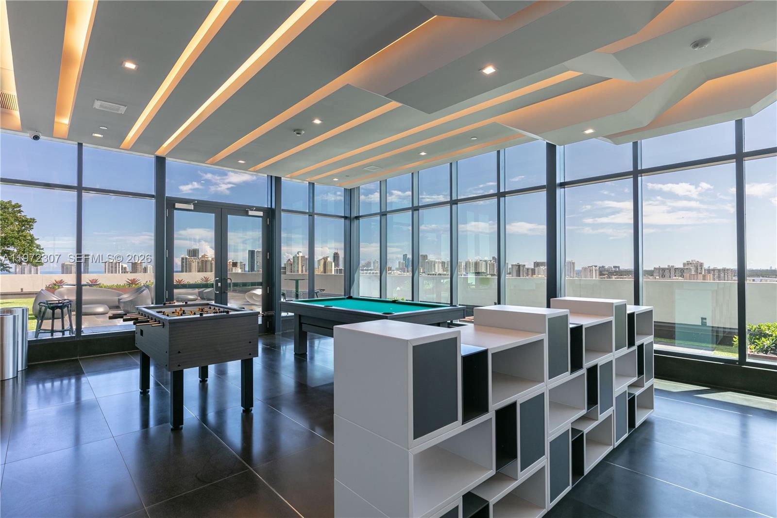 19790 W Dixie Hwy 1004 Hwy