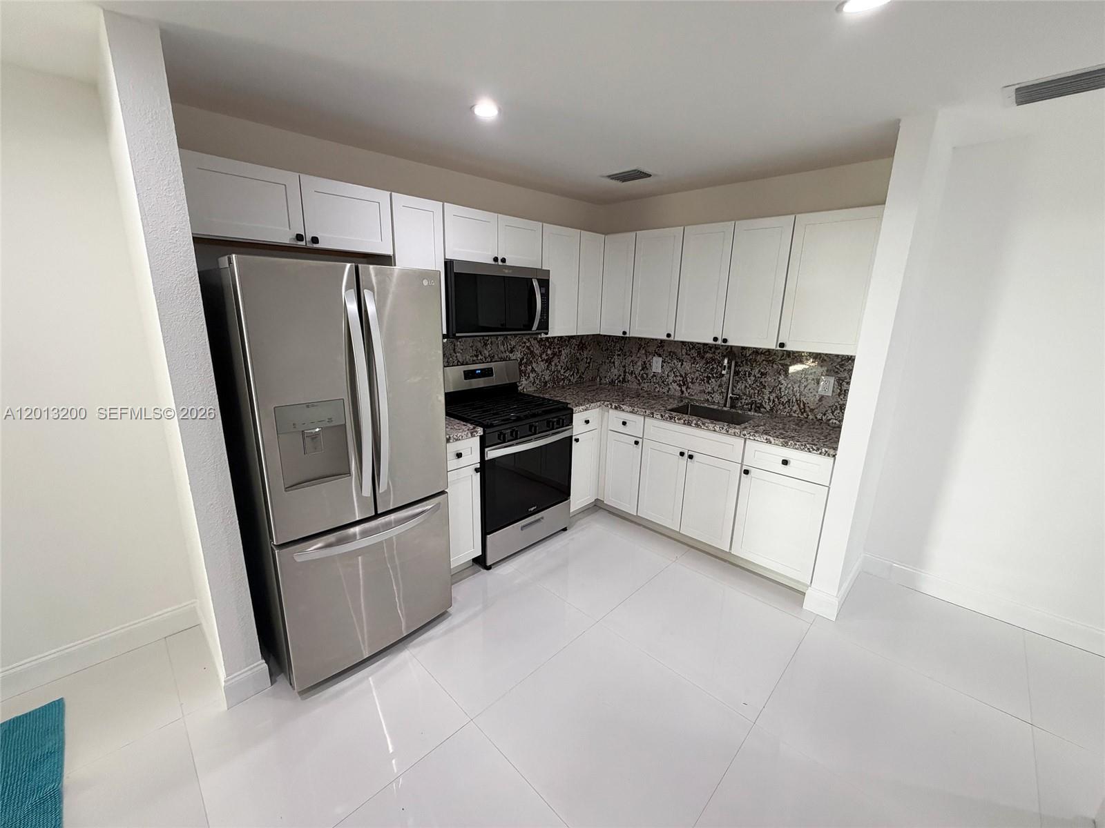 PASADENA PARK SUB - Residential Lease