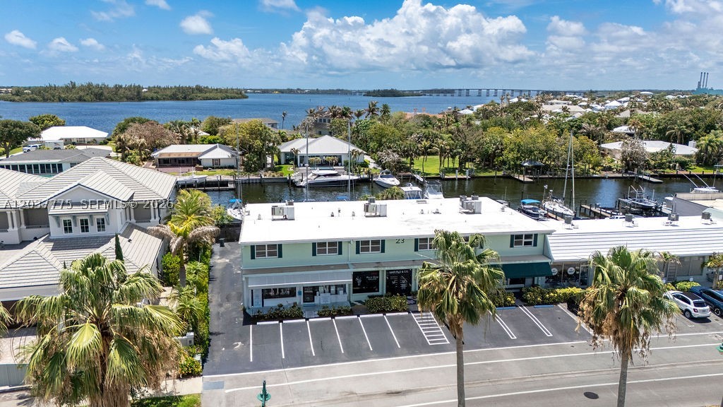 23 Royal Palm Pt B