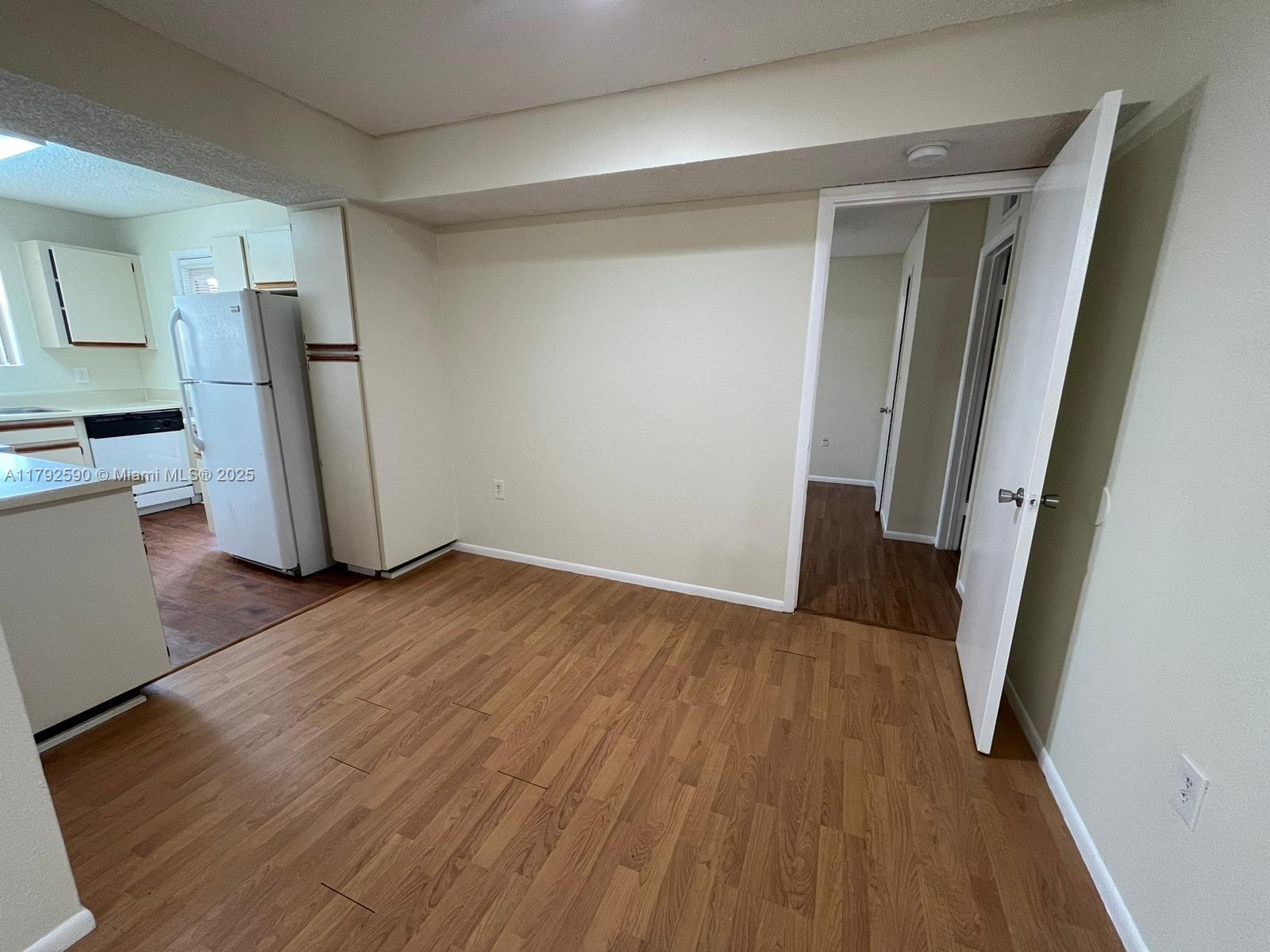 BISCAYNE BEACH CLUB CONDO - Residential