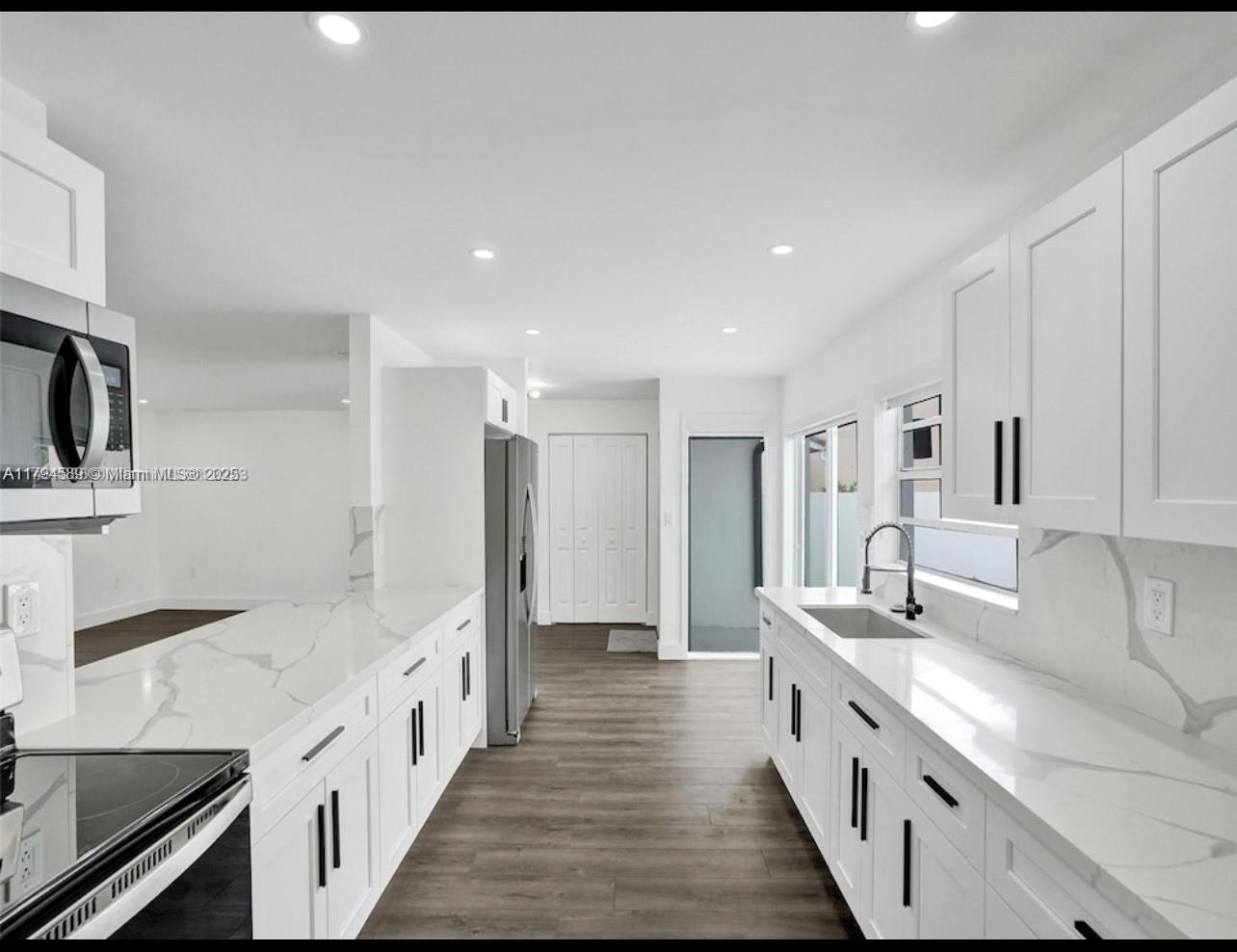 CORAL HIGHLANDS - Residential Lease