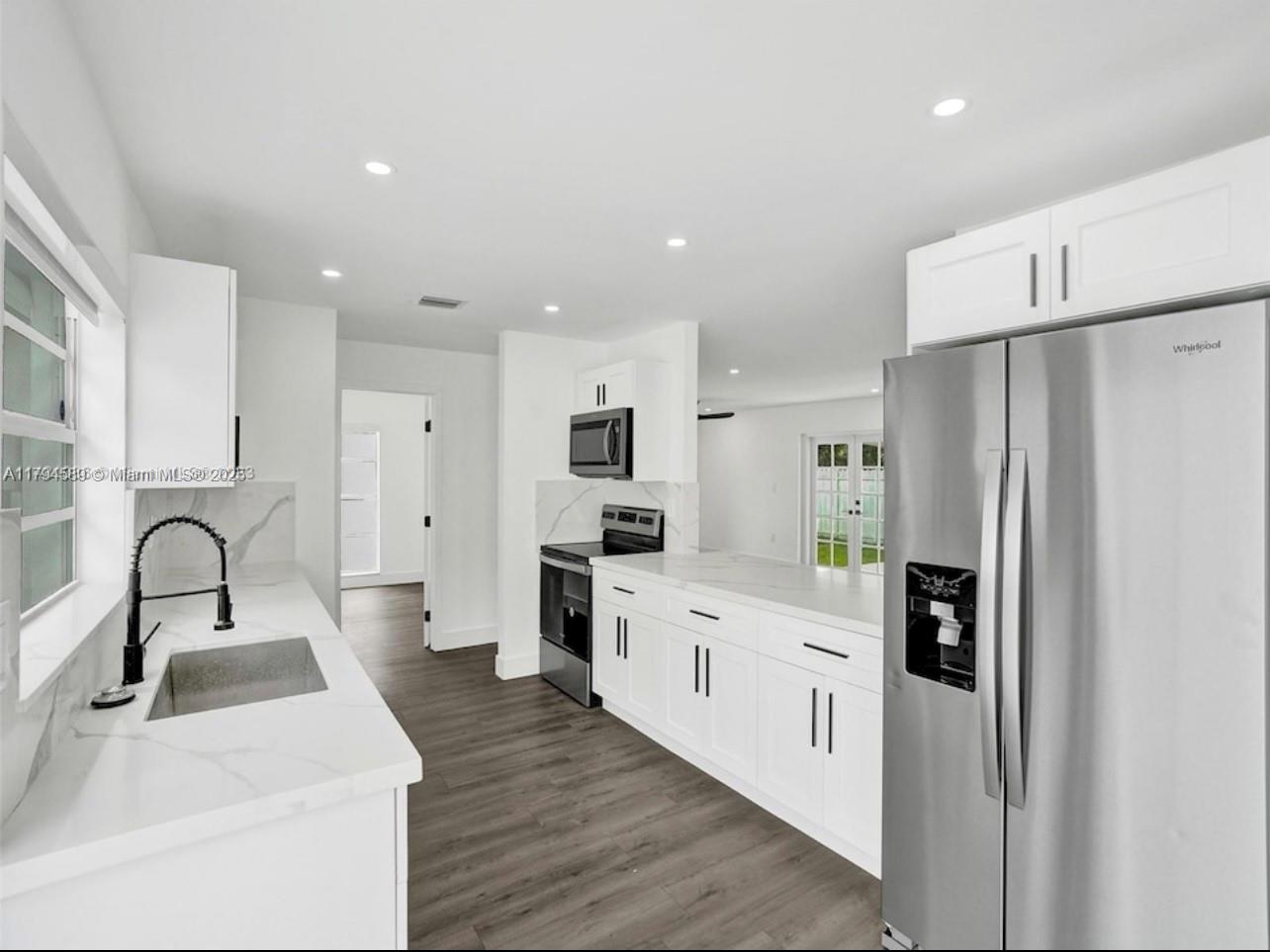CORAL HIGHLANDS - Residential Lease