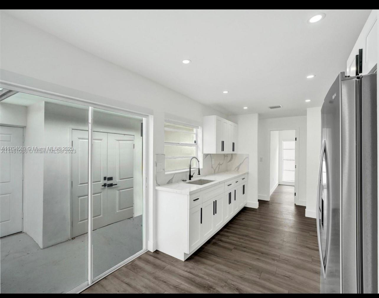 CORAL HIGHLANDS - Residential Lease