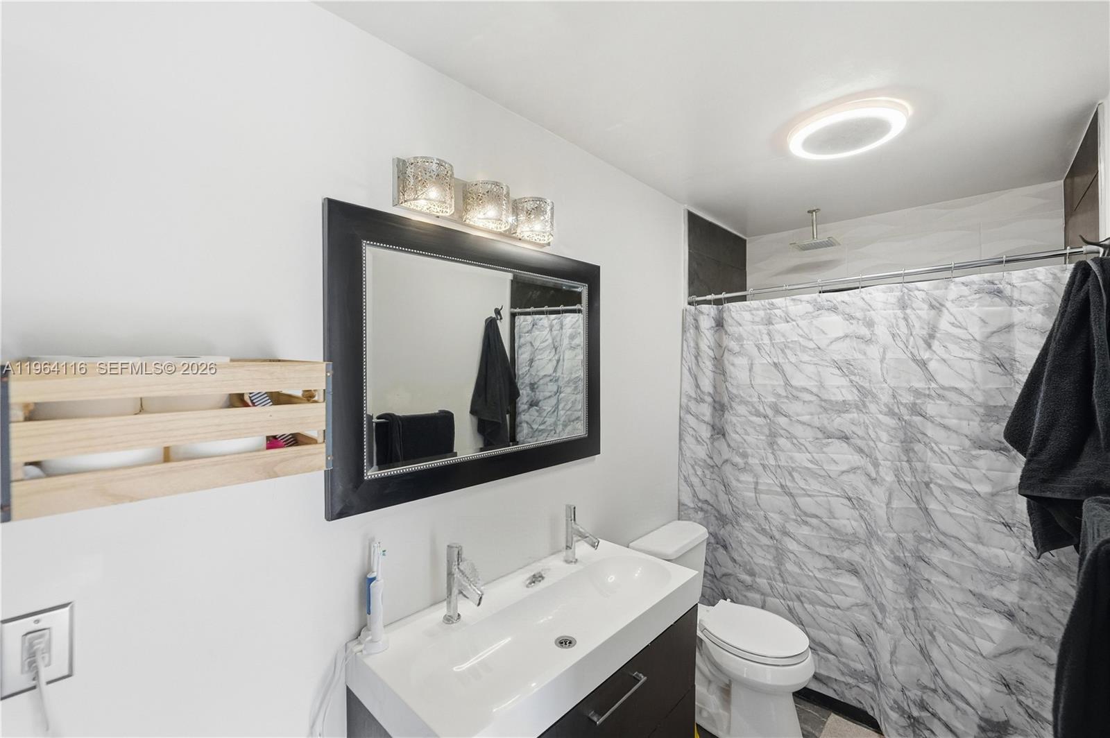 BONAVENTURE LAKES ADD 2 - Residential