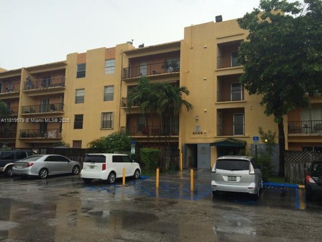 5755 W 20 Ave 206, Hialeah, Miami-Dade County, Florida - 2 Bedrooms  
2 Bathrooms - 