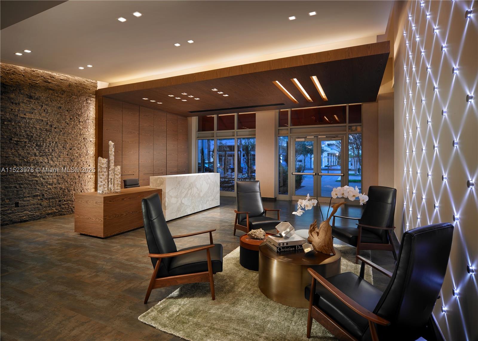 MIDBLOCK MIAMI CONDO - Residential