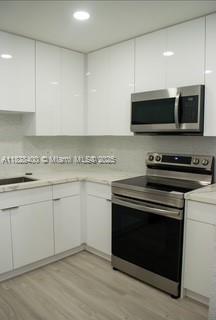 HOLLYWOOD LAWNS - Residential