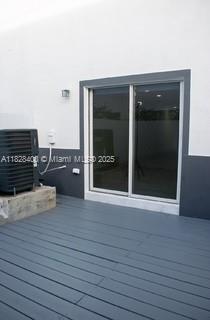 HOLLYWOOD LAWNS - Residential