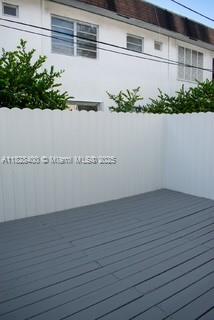 HOLLYWOOD LAWNS - Residential