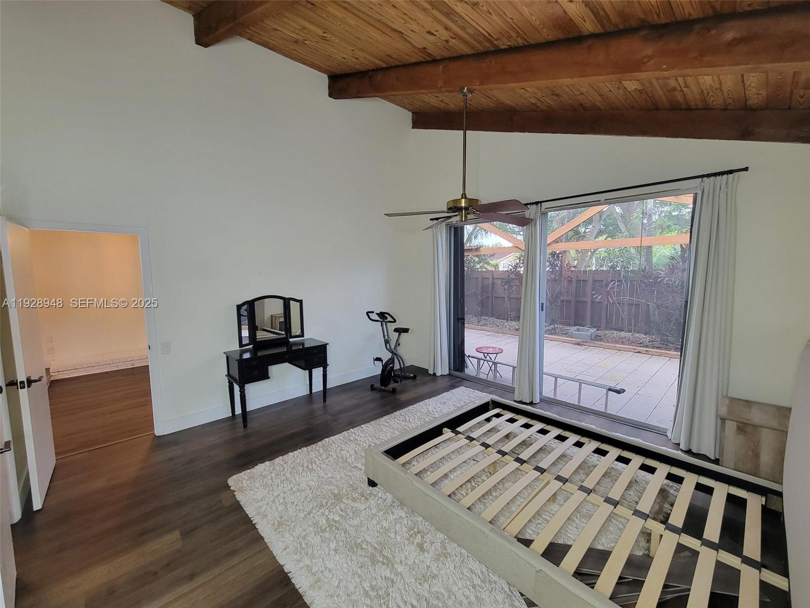 KILLIAN PINES TOWNHOUSES - Residential