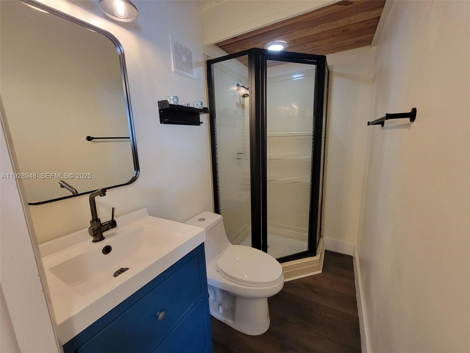 KILLIAN PINES TOWNHOUSES - Residential